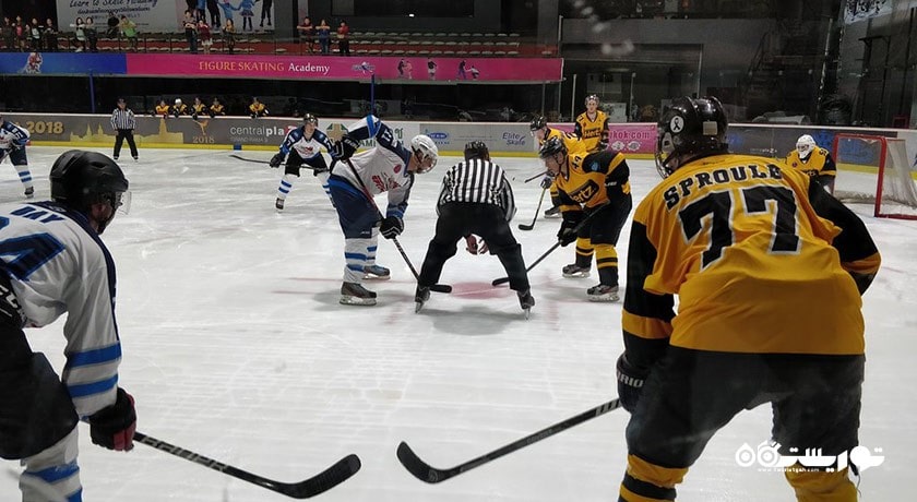 سرگرمی اسکیت روی یخ در بانکوک شهر تایلند کشور بانکوک