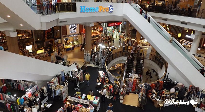 مرکز خرید گیت وی اکامای مال شهر تایلند کشور بانکوک