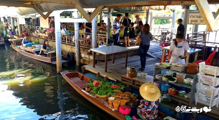 مرکز خرید بازار شناور تالینگ چان شهر تایلند کشور بانکوک