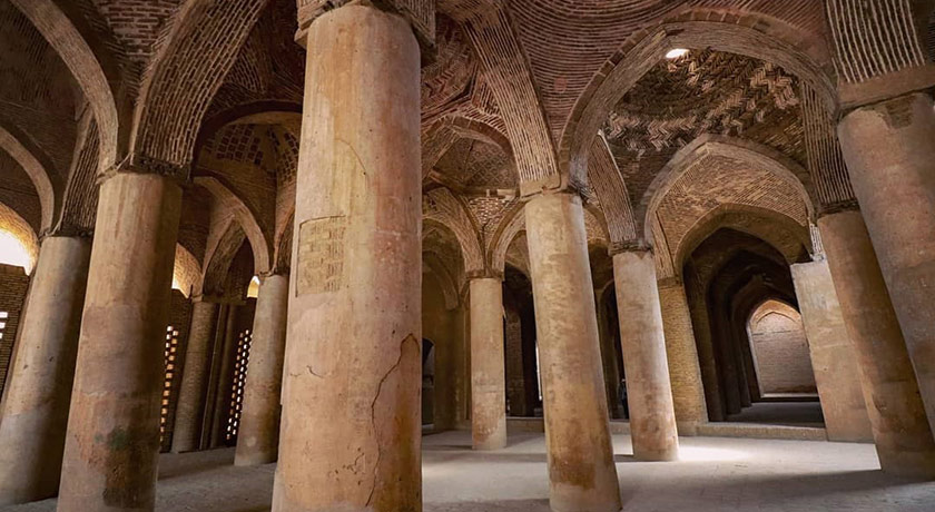  مسجد جامع اصفهان (مسجد جمعه یا عتیق) شهرستان اصفهان استان اصفهان