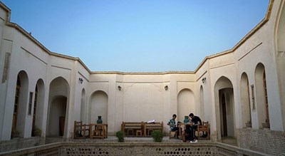  موزه منوچهر شیبانی (خانه کاج) شهر اصفهان استان کاشان