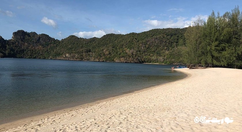 سرگرمی ساحل تانجونگ رو شهر مالزی کشور لنکاوی
