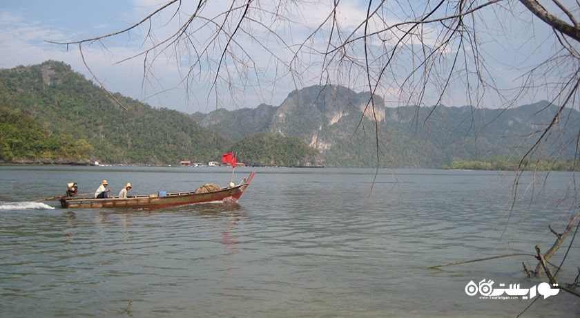 سرگرمی ساحل تانجونگ رو شهر مالزی کشور لنکاوی