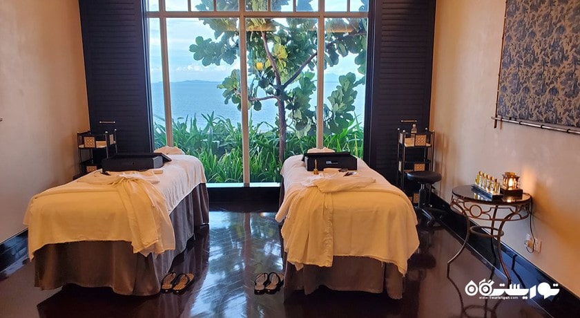 سرگرمی رفلکسولوژی پا و اسپای ماهی در پنانگ شهر مالزی کشور پنانگ