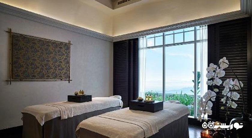 سرگرمی رفلکسولوژی پا و اسپای ماهی در پنانگ شهر مالزی کشور پنانگ