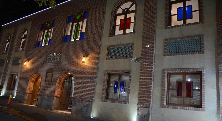 رستوران باغچه حسین فرحزاد -  شهر تهران