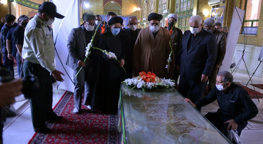  بنای یادبود شهدای هفتاد و دو تن شهرستان تهران استان تهران