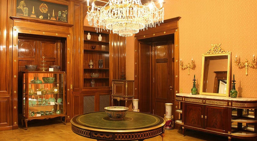  موزه ظروف سلطنتی شهرستان تهران استان تهران