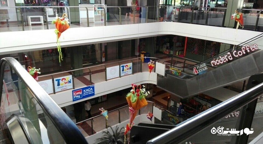 مرکز خرید پارک مارت -  شهر وارنا