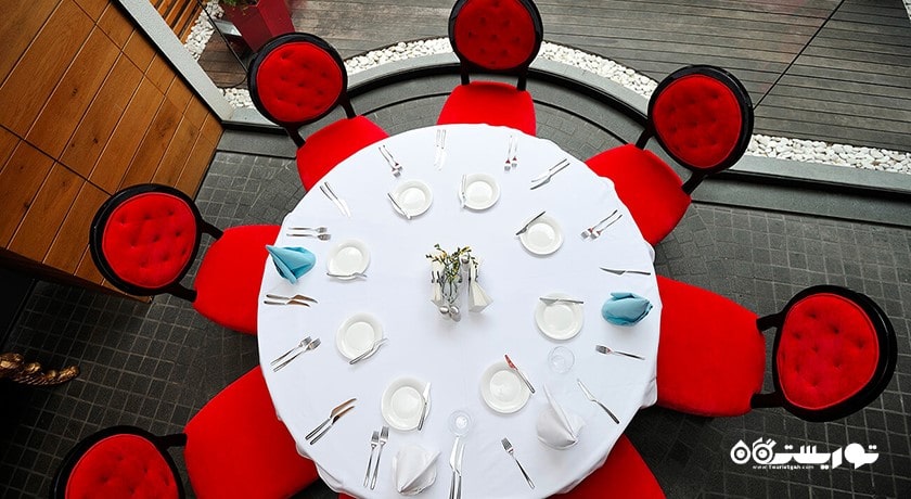 رستوران رستوران رد کاناپه شهر وارنا 