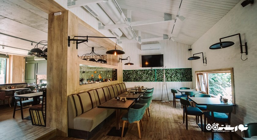 رستوران رستوران گودزیلا شهر وارنا 