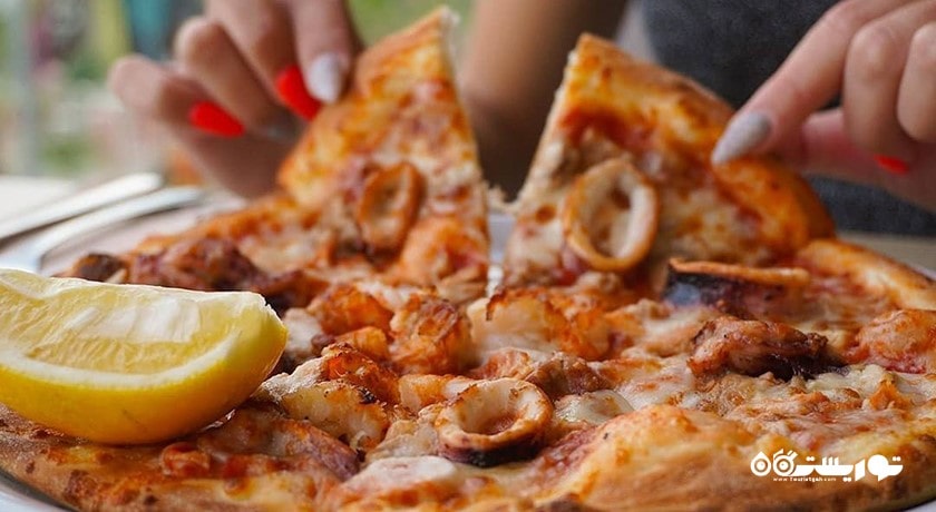 رستوران رستوران گودزیلا شهر وارنا 