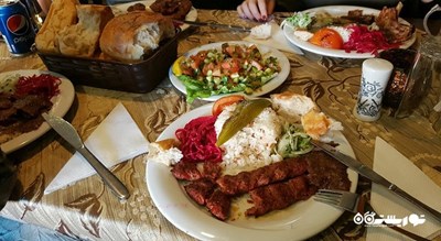 رستوران رستوران اورینتترکی عربی شهر وارنا 