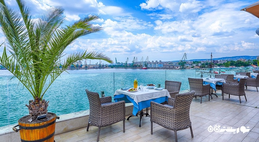 رستوران رستوران کاپیتان کوک فیش اند بیف شهر وارنا 