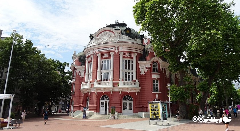  تئاتر استویان باچواروف شهر بلغارستان کشور وارنا
