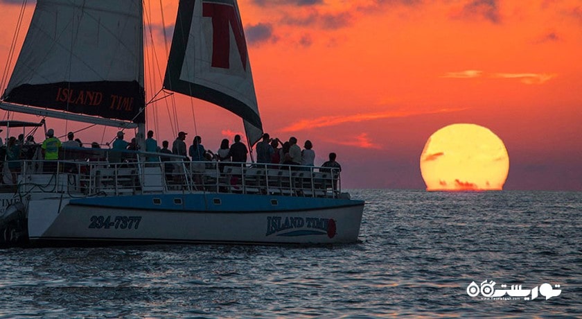 سرگرمی سفر دریایی غروب آفتاب شهر بلغارستان کشور وارنا
