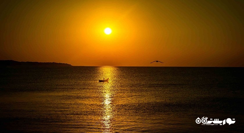 سرگرمی سفر دریایی غروب آفتاب شهر بلغارستان کشور وارنا