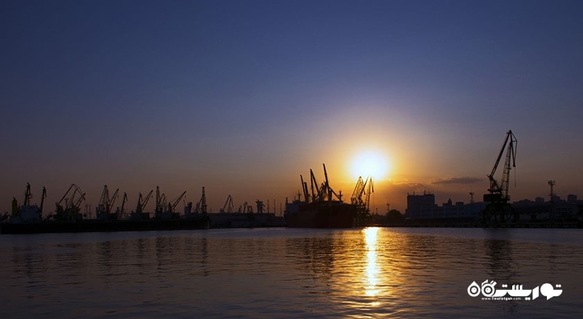 سرگرمی سفر دریایی غروب آفتاب شهر بلغارستان کشور وارنا