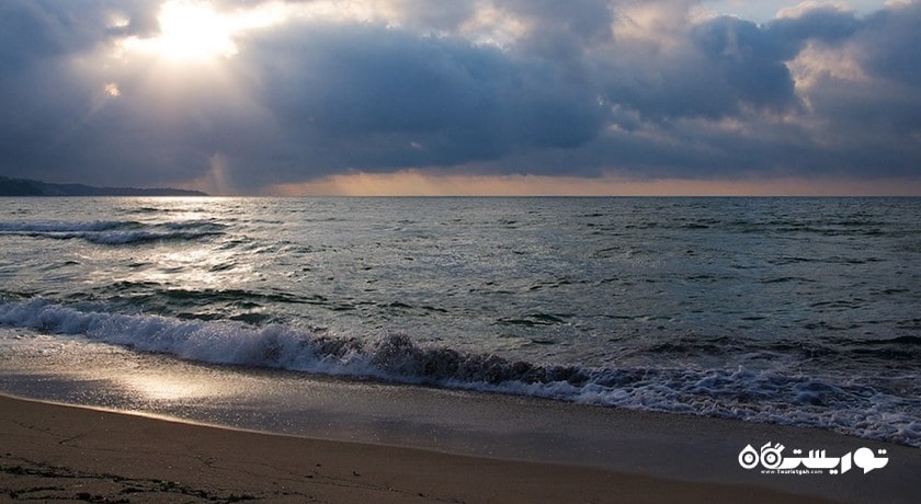 سرگرمی تماشای طلوع آفتاب  شهر بلغارستان کشور وارنا