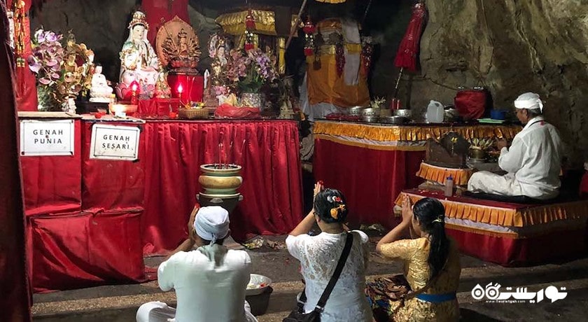  معبد گوآ گیری پوتری شهر اندونزی کشور بالی