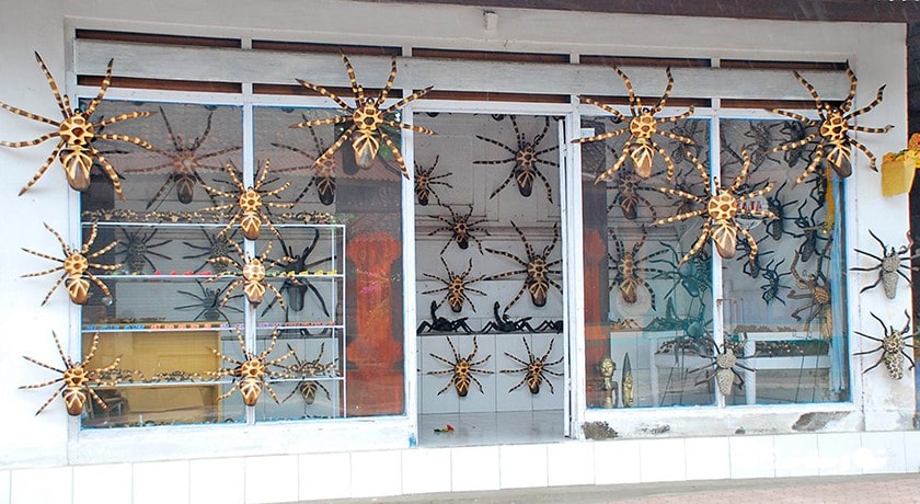 مرکز خرید مرکز صنایع دستی تگالالانگ شهر اندونزی کشور بالی