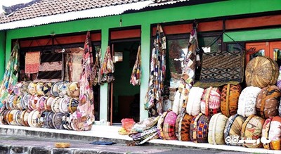 مرکز خرید مرکز صنایع دستی تگالالانگ شهر اندونزی کشور بالی