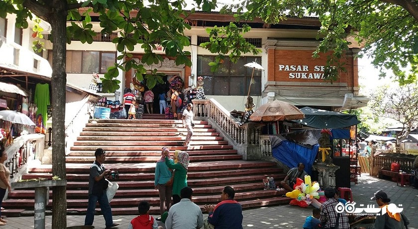 مرکز خرید بازار هنر سوکاواتی شهر اندونزی کشور بالی