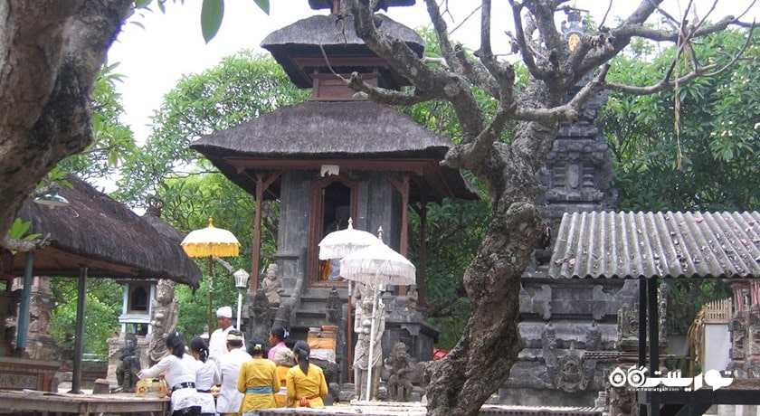 سرگرمی پیاده روی و گردش در اطراف کاندیداسا شهر اندونزی کشور بالی