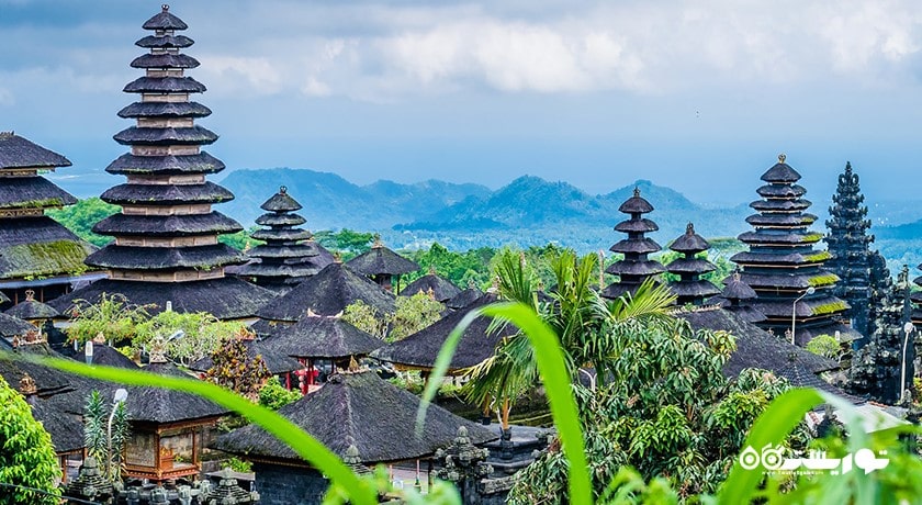 سرگرمی پیاده روی و گردش در اطراف کاندیداسا شهر اندونزی کشور بالی