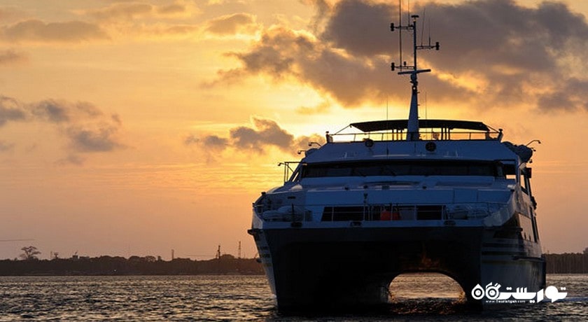 سرگرمی سفر دریایی غروب به همراه شام شهر اندونزی کشور بالی