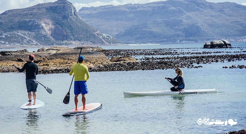 سرگرمی پاروزنی ایستاده در بالی شهر اندونزی کشور بالی