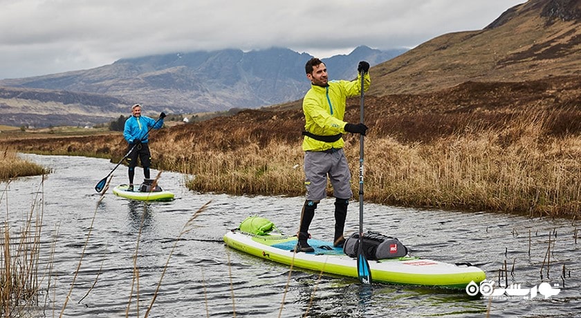 سرگرمی پاروزنی ایستاده در بالی شهر اندونزی کشور بالی