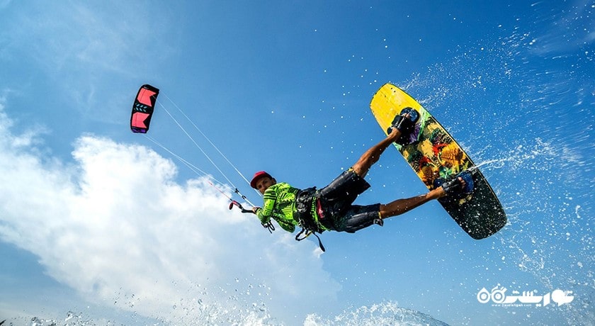 سرگرمی کایت سرفینگ در بالی شهر اندونزی کشور بالی