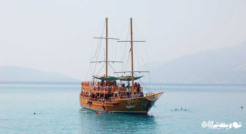 سرگرمی گردش با قایق شهر ترکیه کشور کوش آداسی