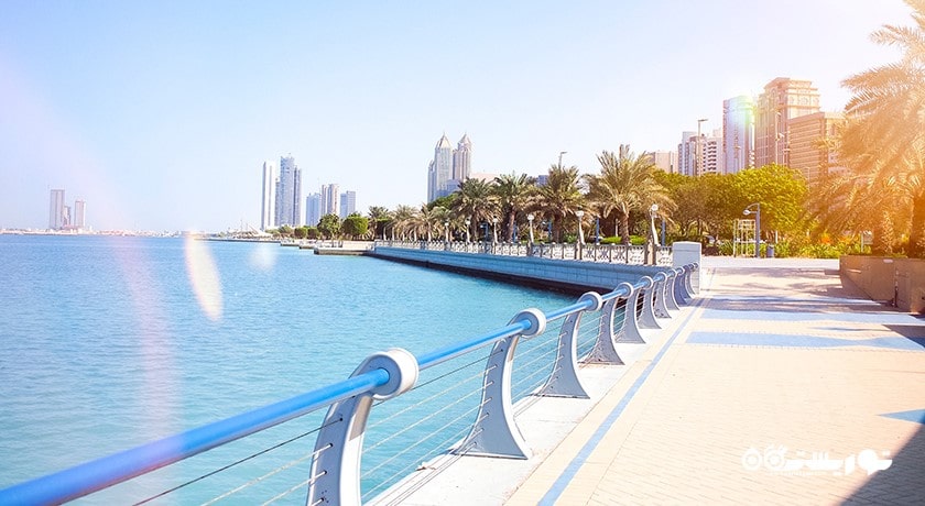 سرگرمی ساحل کورنیش شهر امارات متحده عربی کشور ابوظبی