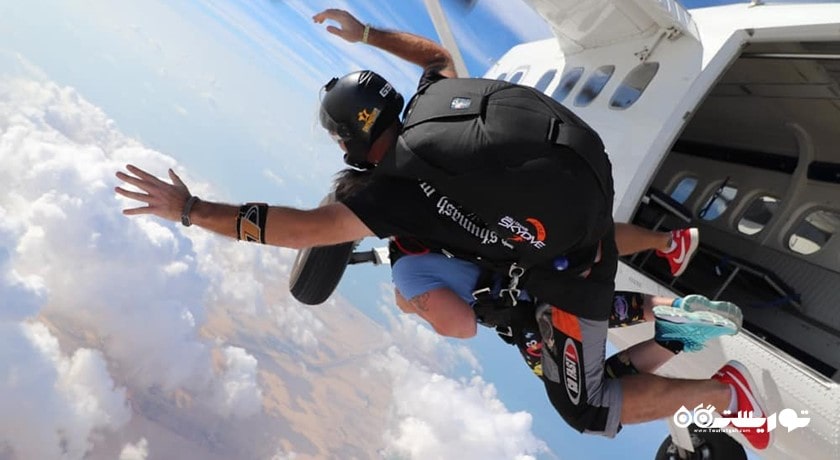 سرگرمی اسکای دایو ابوظبی شهر امارات متحده عربی کشور ابوظبی