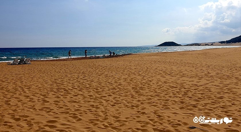 سرگرمی ساحل طلایی کارپاس شهر قبرس شمالی کشور نیکوزیای شمالی