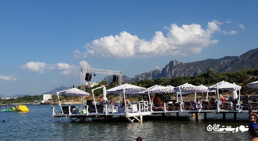 سرگرمی باشگاه ساحلی اسکیپ شهر قبرس شمالی کشور نیکوزیای شمالی