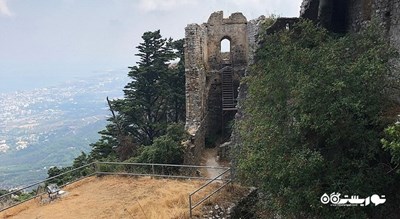  قلعه سنت هیلاریون شهر قبرس شمالی کشور نیکوزیای شمالی