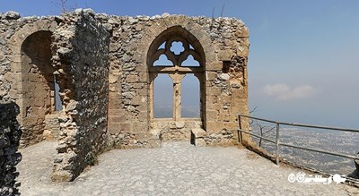  قلعه سنت هیلاریون شهر قبرس شمالی کشور نیکوزیای شمالی