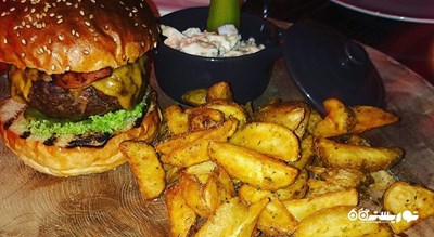 رستوران رستوران چاتو استاتوس شهر نیکوزیای شمالی 