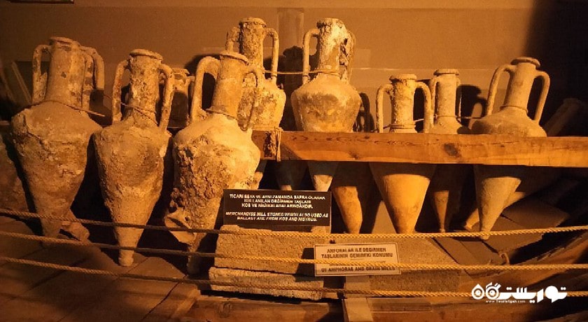  موزه کشتی باستانی غرق شدع در کرنیا شهر قبرس شمالی کشور نیکوزیای شمالی