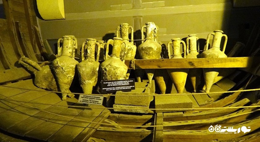  موزه کشتی باستانی غرق شدع در کرنیا شهر قبرس شمالی کشور نیکوزیای شمالی