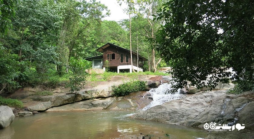  آبشار وانورن شهر تایلند کشور کو سامویی