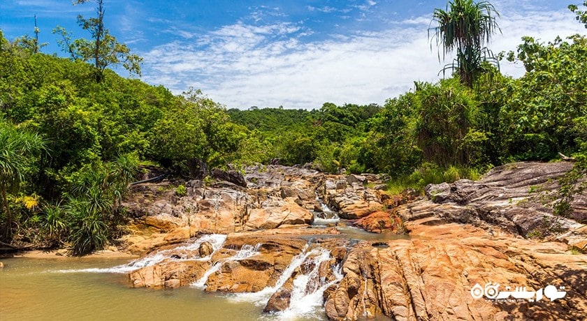 سرگرمی سفر به کو پانگان با قایق شهر تایلند کشور کو سامویی