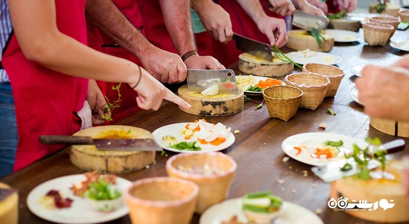 سرگرمی کلاس آشپزی تایلندی در سامویی شهر تایلند کشور کو سامویی