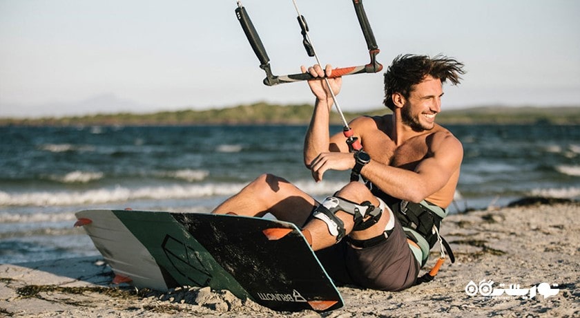 سرگرمی کایت سواری در کو سامویی شهر تایلند کشور کو سامویی