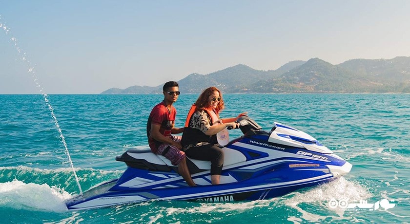 سرگرمی جت اسکی در کوسامویی شهر تایلند کشور کو سامویی