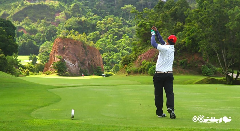 سرگرمی گلف در کوسامویی شهر تایلند کشور کو سامویی
