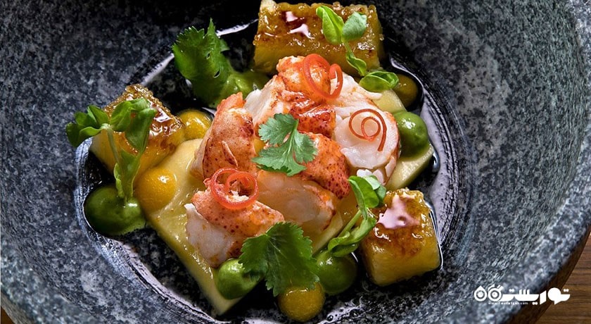 رستوران بار و غذاخوری تری تاپس اسکای شهر کو سامویی 